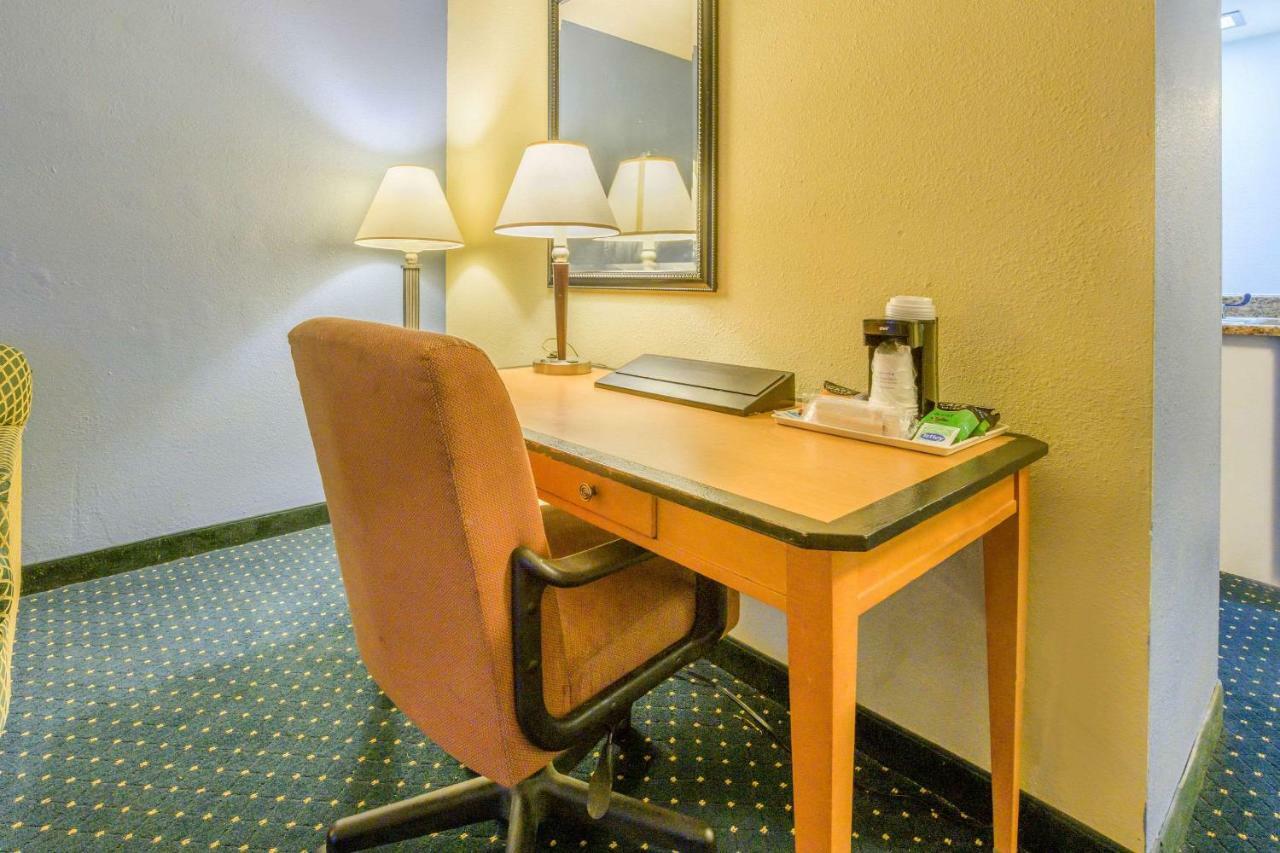 Aire Hotel Lebanon Hershey Buitenkant foto