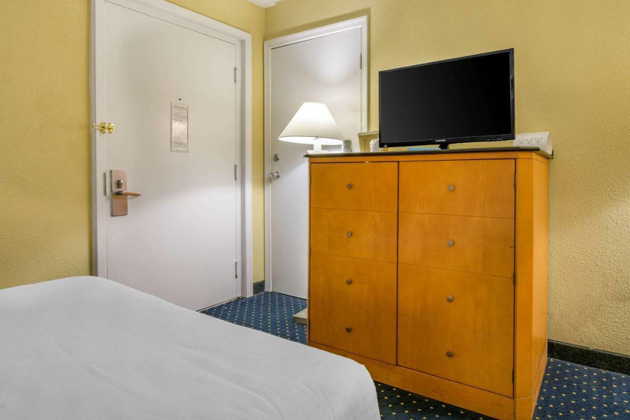 Aire Hotel Lebanon Hershey Buitenkant foto