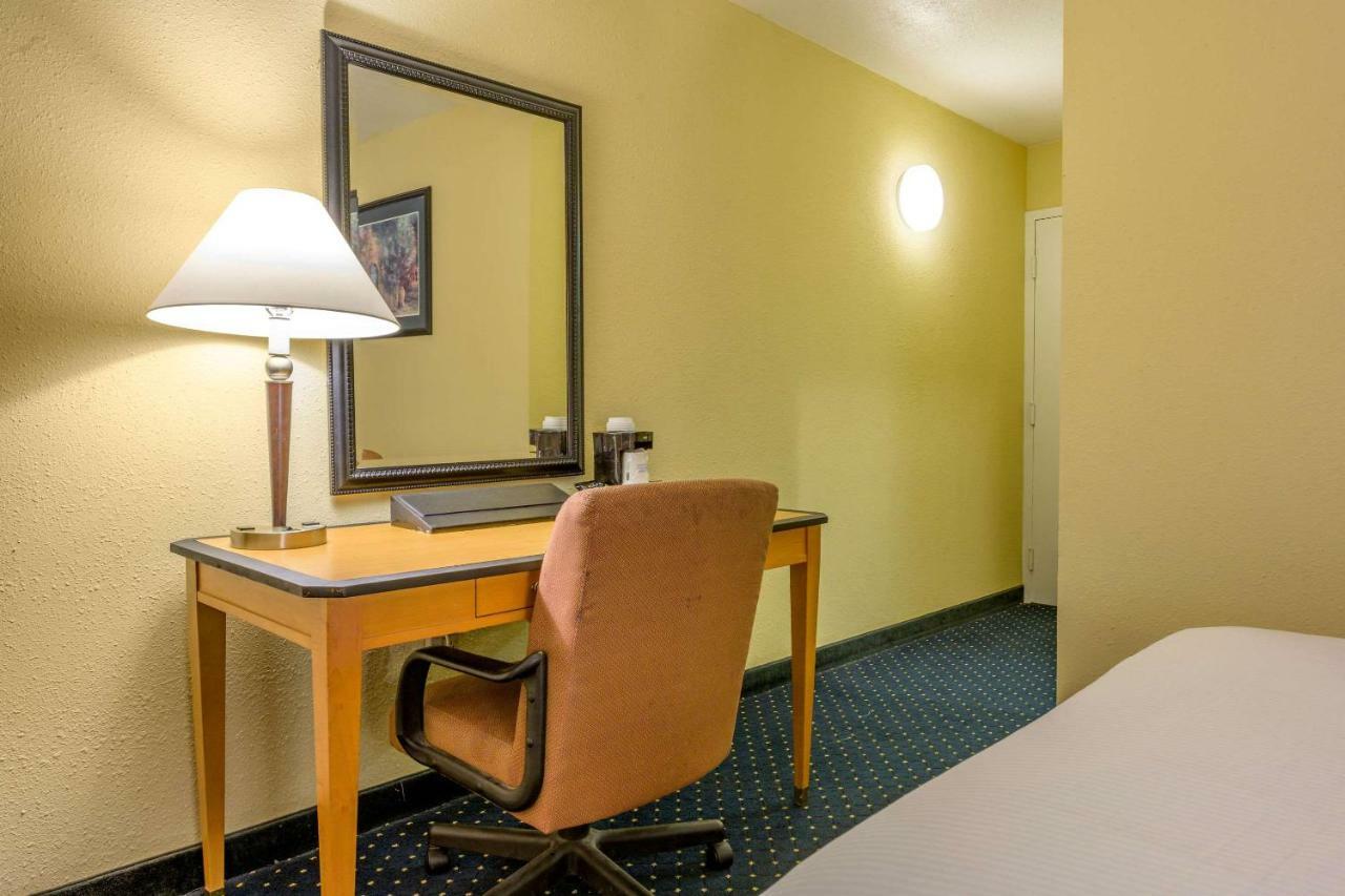 Aire Hotel Lebanon Hershey Buitenkant foto