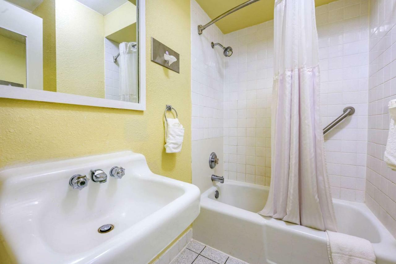 Aire Hotel Lebanon Hershey Buitenkant foto